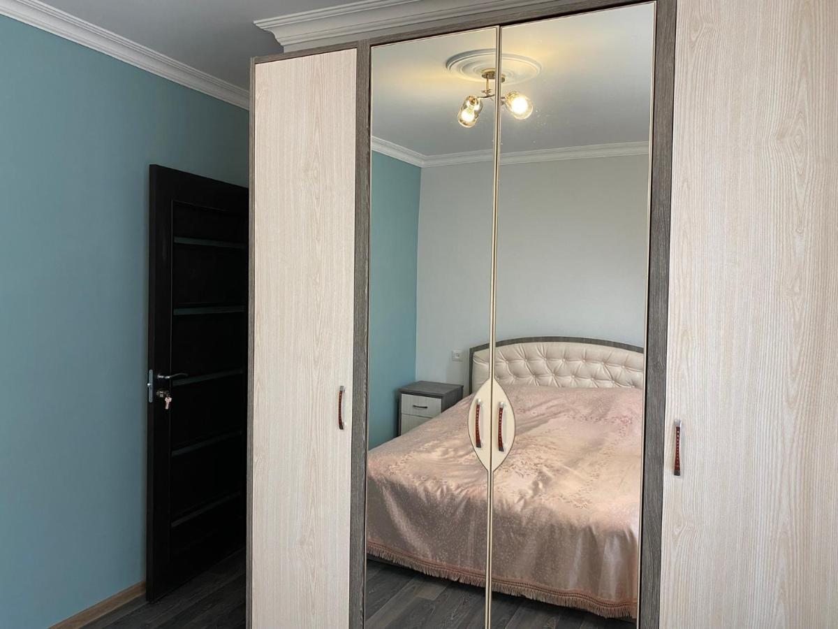 Lovely 2-Bedroom Apartment Near Ayb School Dilijan Bagian luar foto
