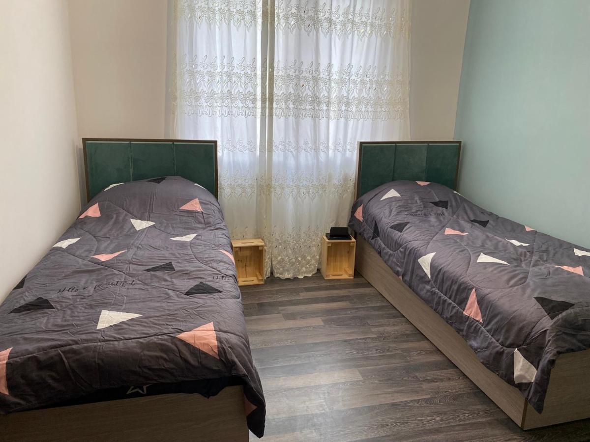 Lovely 2-Bedroom Apartment Near Ayb School Dilijan Bagian luar foto